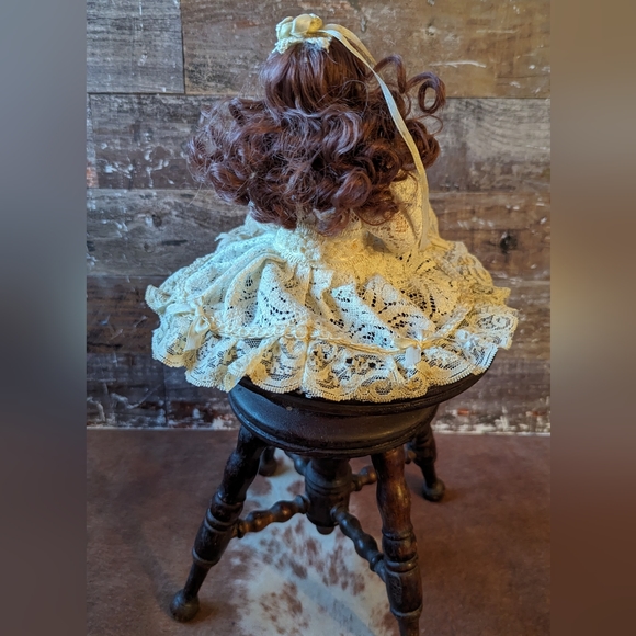 Vintage Porcelain Doll With Brown Curly Long Hair and Blue Eyes - Picture 9 of 12